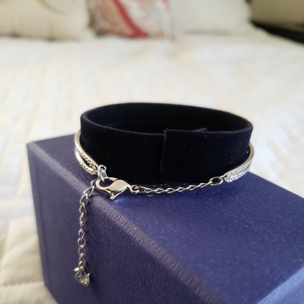Swarovaki Crystal Bangle Bracelet - Picture 2 of 3